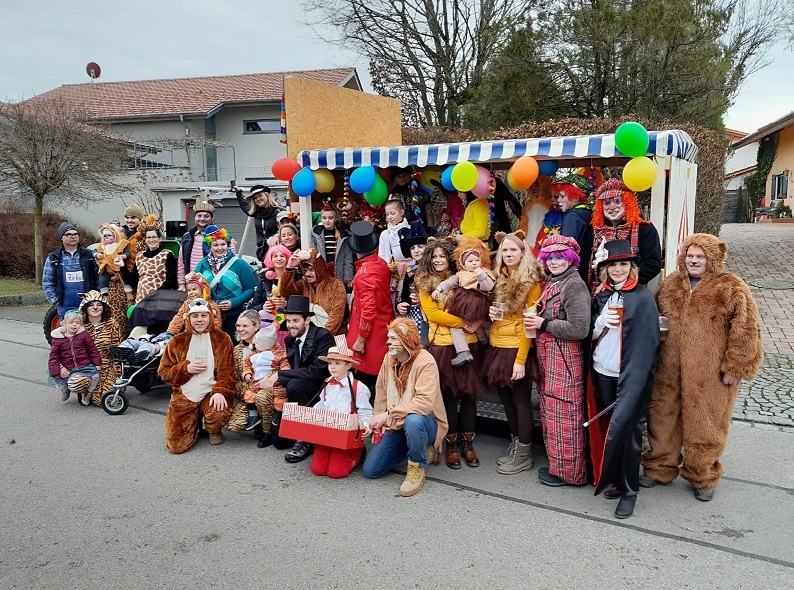 der ganze Zirkus Halligalli